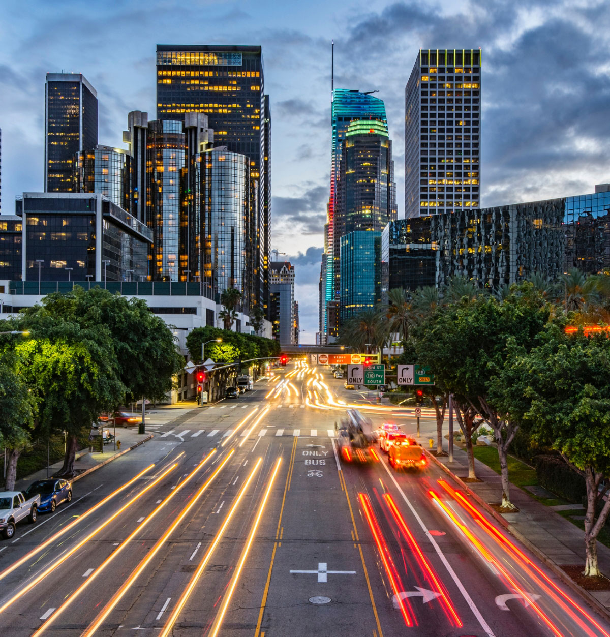 Time lapse of downtown Beverly Hills at dusk